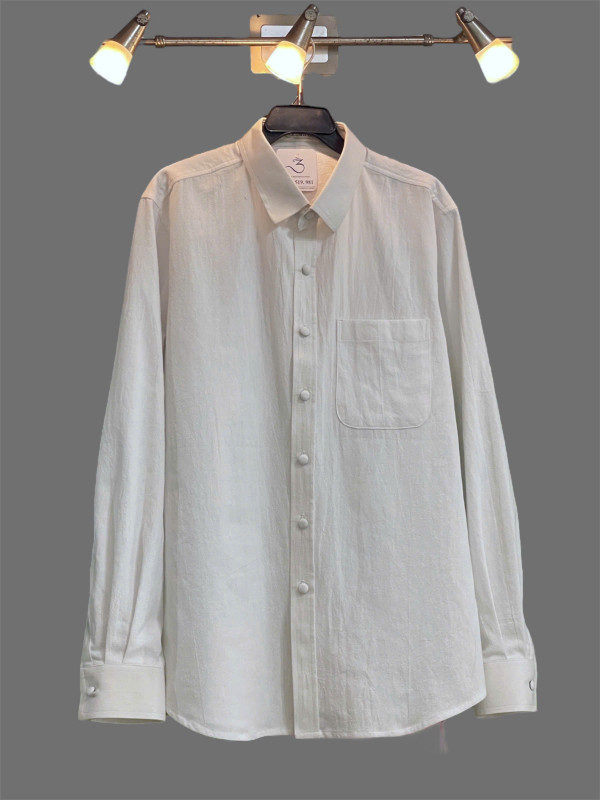 Áo sơ mi nam dài tay, khách đặt hàng sẽ may luôn theo yêu cầu