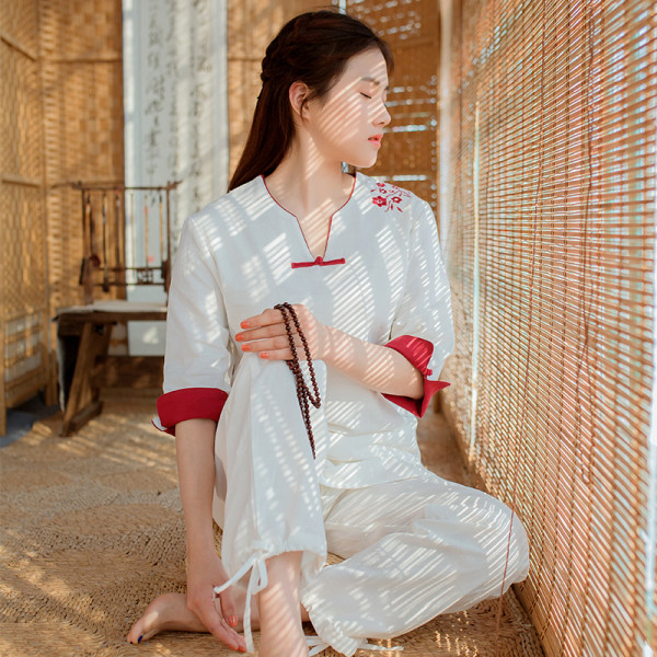 Thiền và trang phục: Kết nối thân - tâm trong từng hơi thở