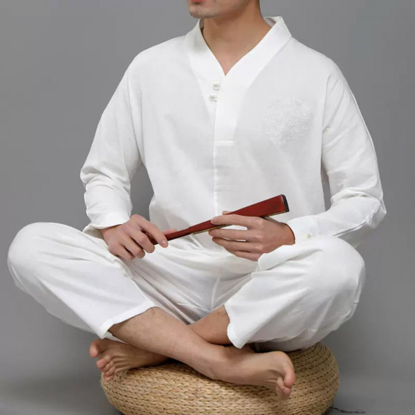 VÌ SAO THIỀN NÊN MẶC TRANG PHỤC RIÊNG BIỆT?